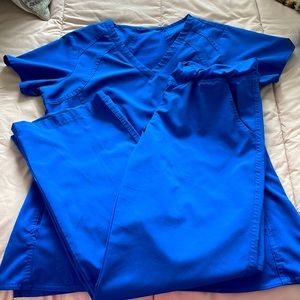 Activate by Med Couture Scrub Set - Medium